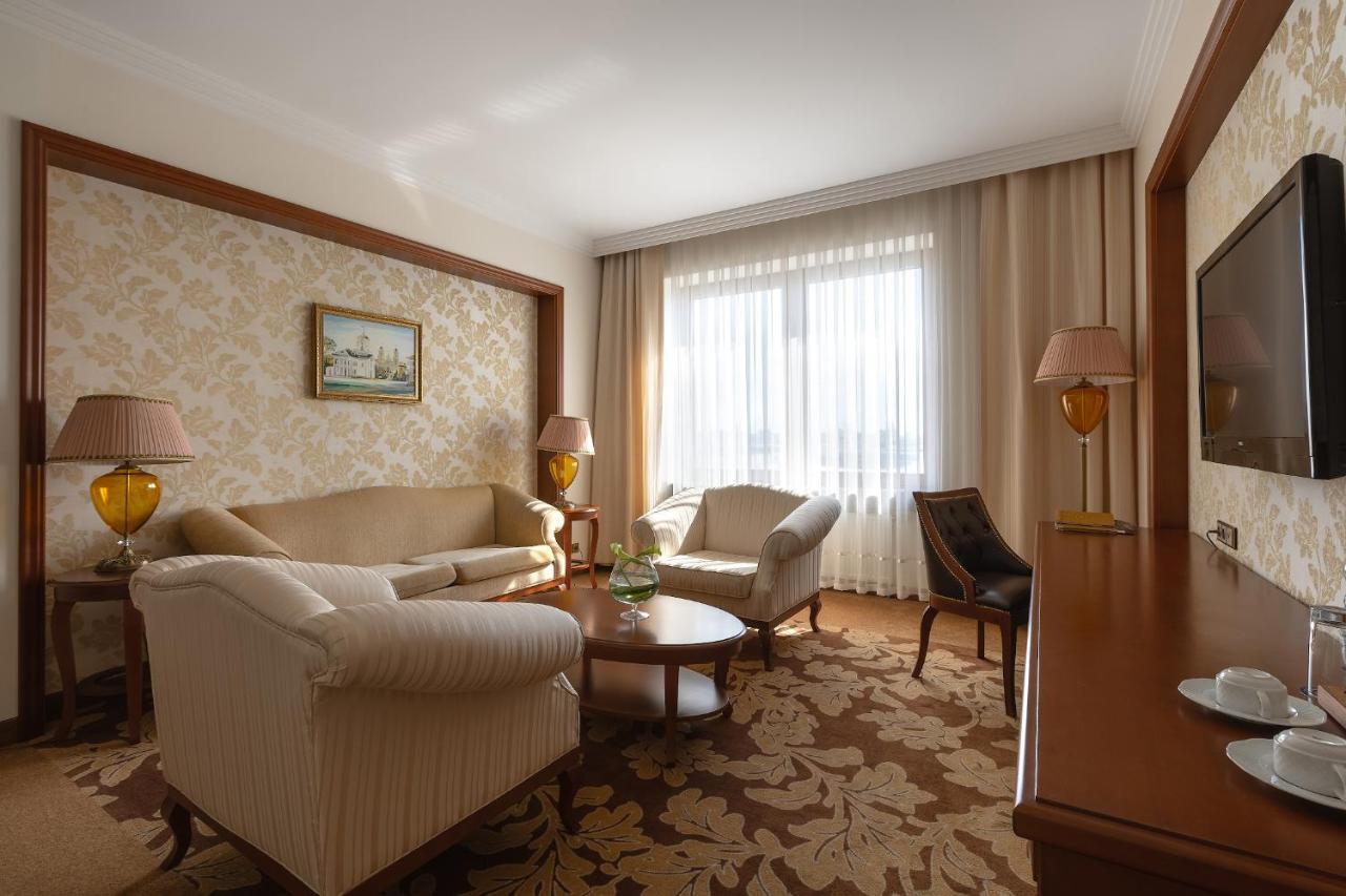 President Hotel Minsk Dış mekan fotoğraf